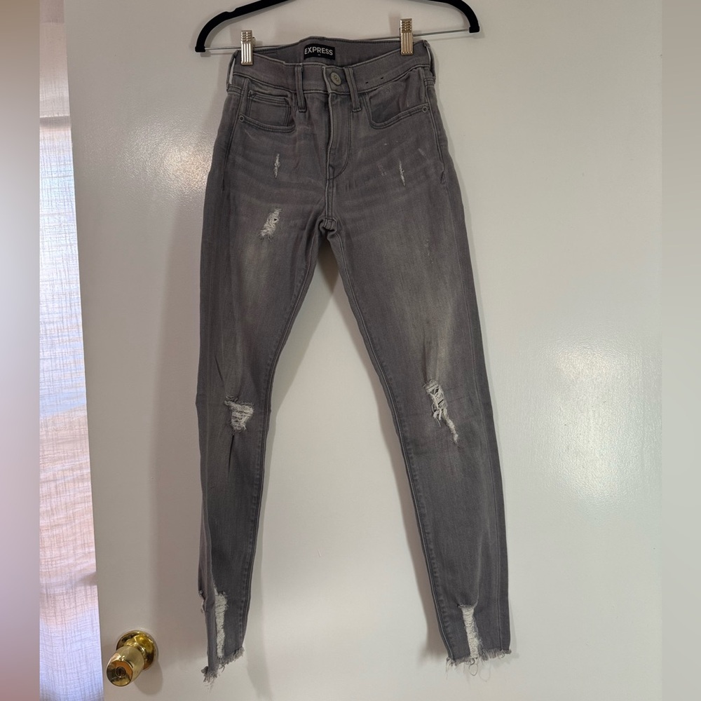Express 00 Grey Distressed Jeans